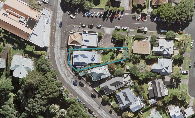 113 Queen Street, Northcote Point, Auckland - Carousel 1