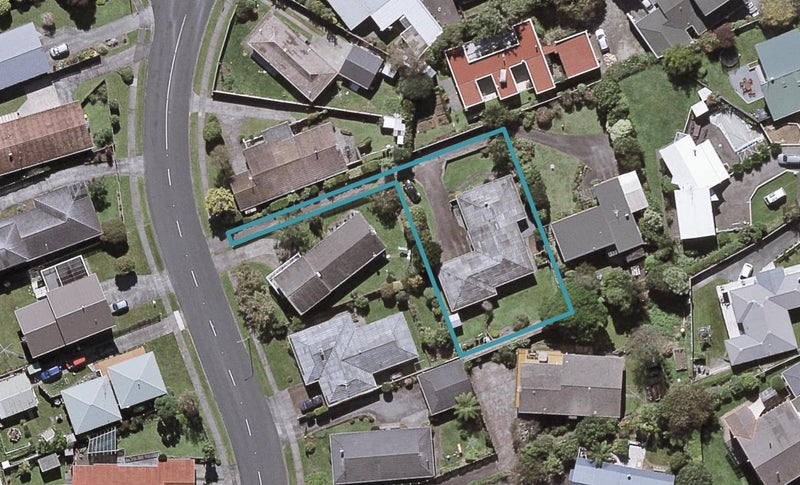 33A Wesley Avenue, Frankleigh Park, New Plymouth - Carousel 1
