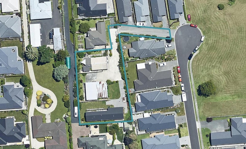 21 Allington Place, Bethlehem, Tauranga - Carousel 1