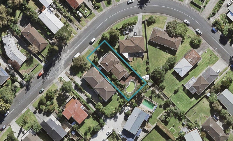 30 Velma Road, Hillcrest, Auckland - Carousel 1