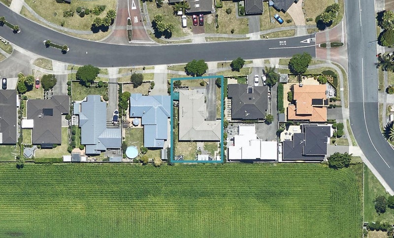 9 Monaco Key, Papamoa Beach, Papamoa - Carousel 1