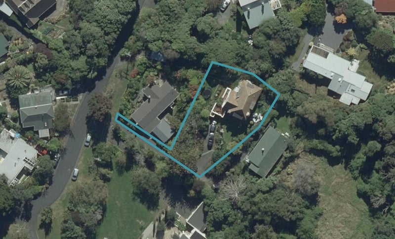 26 Howard Street, Macandrew Bay, Dunedin - Carousel 1