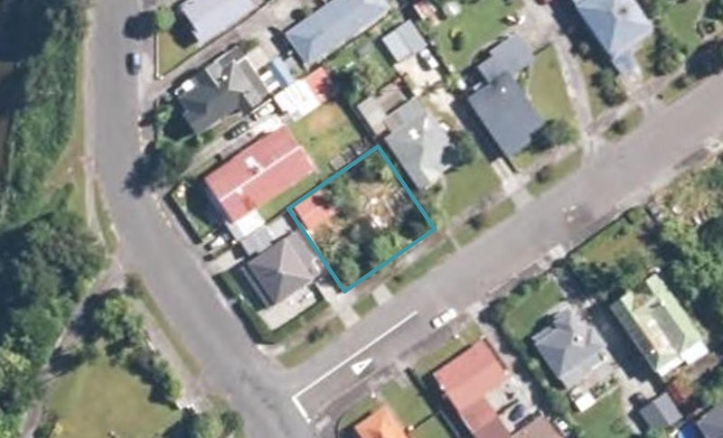 16 Perotti Street, Greymouth, Greymouth - Carousel 1