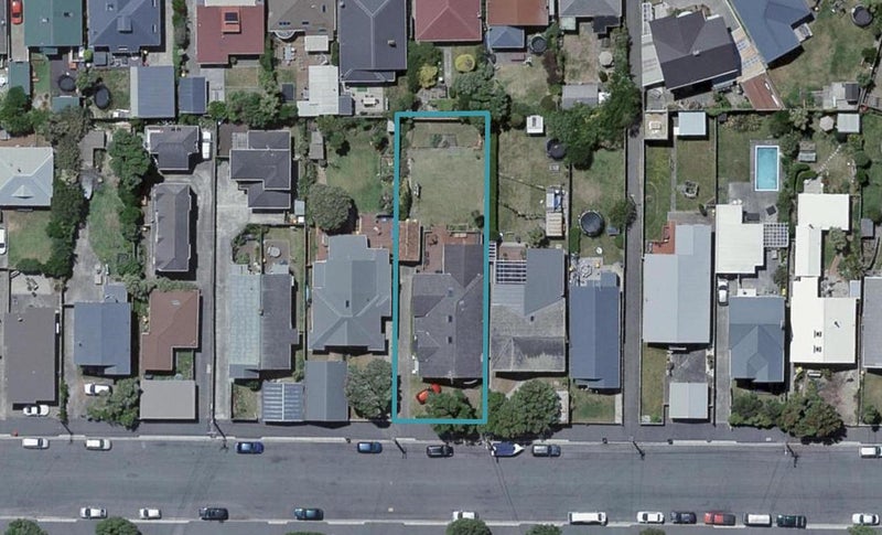 23 Apu Crescent, Lyall Bay, Wellington - Carousel 1