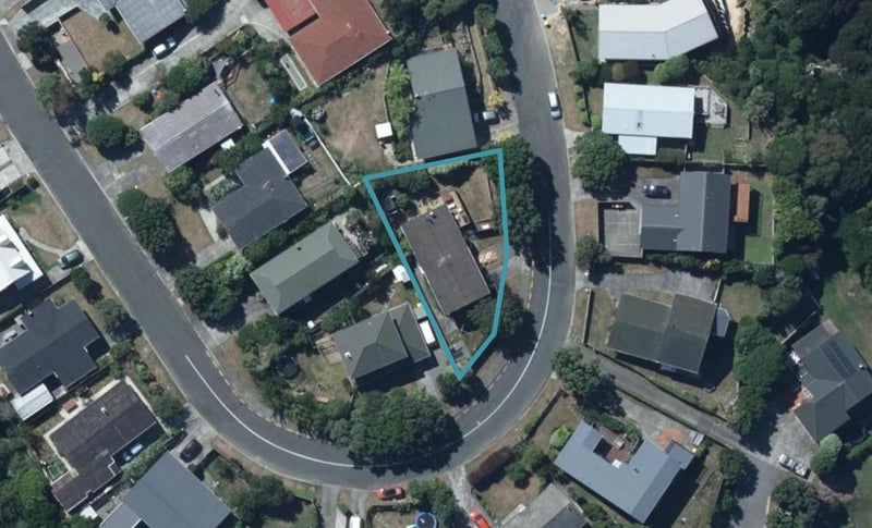 127 Kahu Road, Paremata, Porirua - Carousel 1