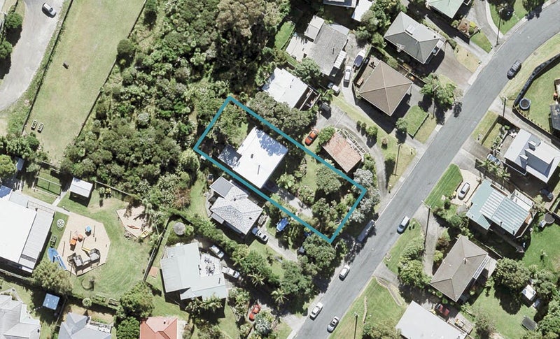 10 Layton Road, Manly, Whangaparaoa - Carousel 1