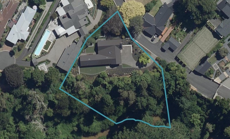 5 Kotahi Avenue, Beerescourt, Hamilton - Carousel 1