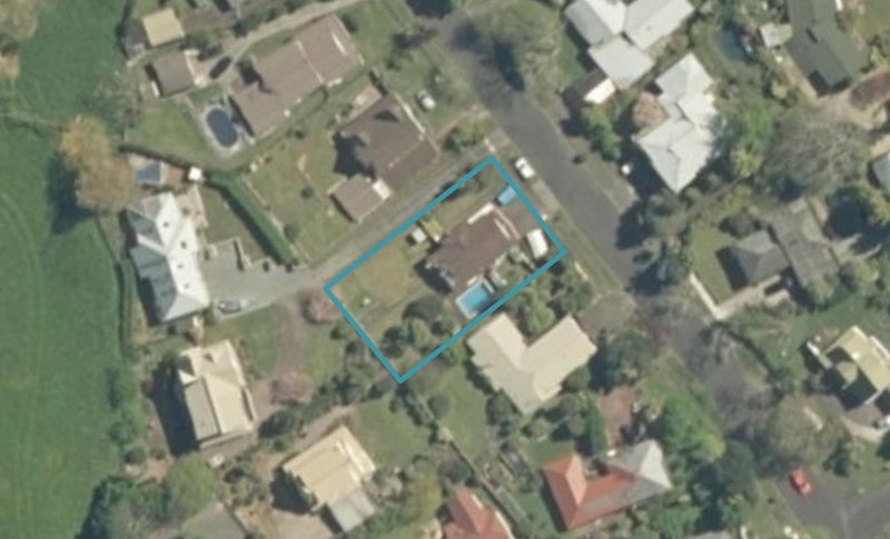 13 Marlowe Drive, Leamington, Cambridge - Carousel 1