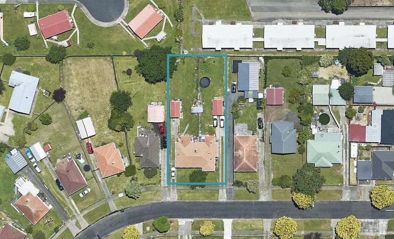 13 Wallace Crescent, Glenholme, Rotorua - Carousel 1