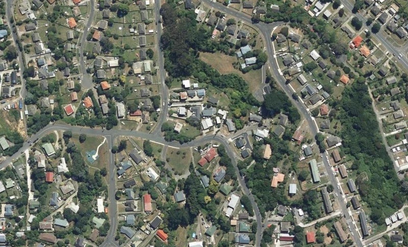 43 Arawhata Street, Ranui, Porirua - Carousel 1