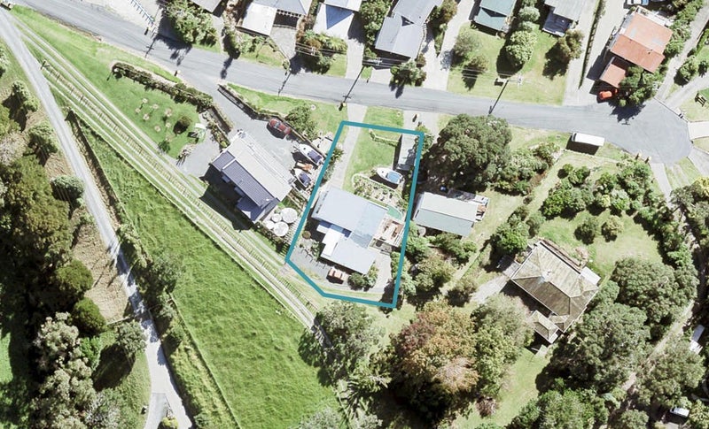 18 Jackson Crescent, Mahurangi East, Warkworth - Carousel 1