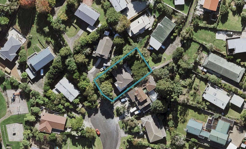 15 Skyla Place, Massey, Auckland - Carousel 1