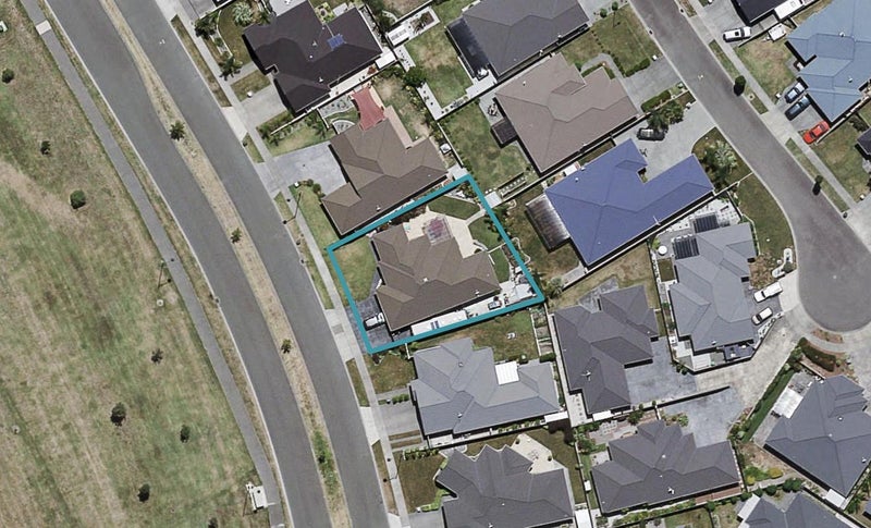 24 Orotu Drive, Poraiti, Napier - Carousel 1