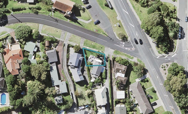 2 Park Rise, Campbells Bay, Auckland - Carousel 1