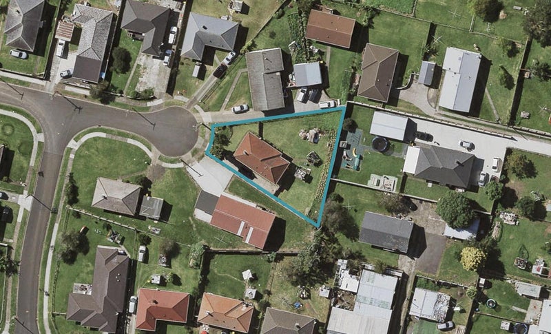 7 Matamata Place, Otara, Auckland - Carousel 1