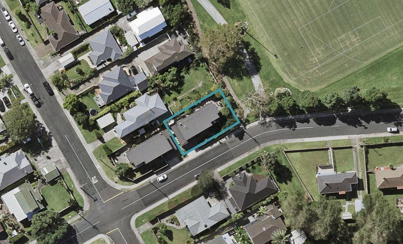 8A Birkley Road, Bayswater, Auckland - Carousel 1