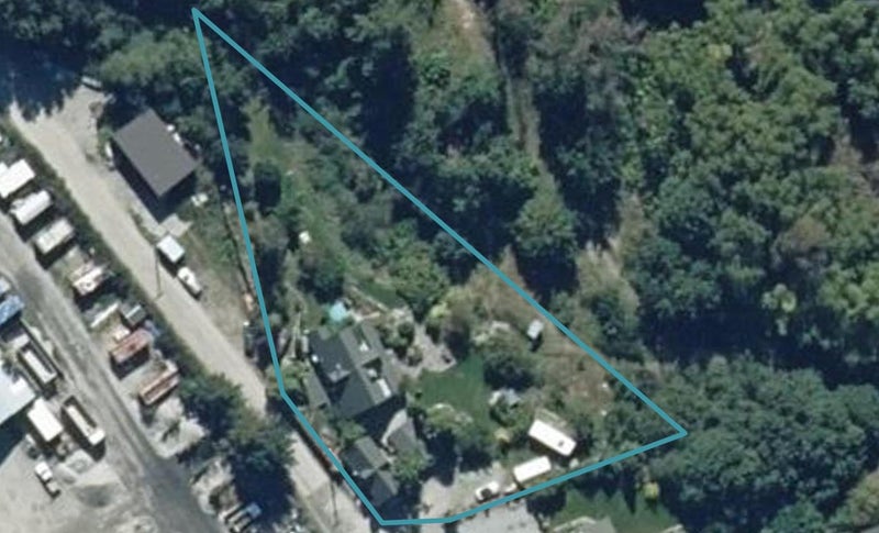 16 Bush Creek Road, Arrowtown, Arrowtown - Carousel 1