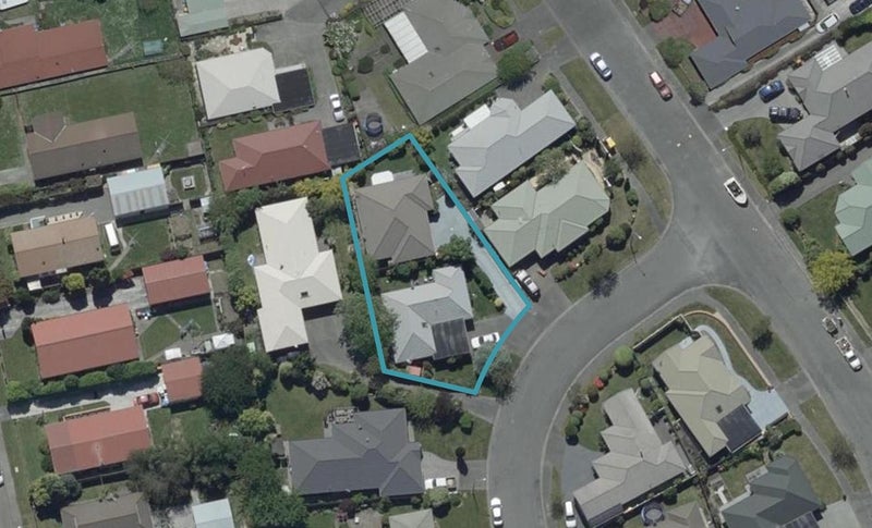 2/4 Mull Place, Broomfield, Christchurch - Carousel 1