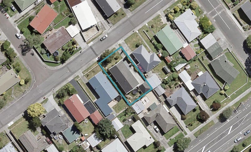 5 Riversdale Road, Clouston Park, Upper Hutt - Carousel 1