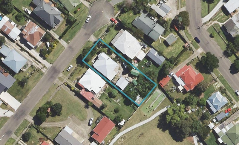 11 Kennedy Street, Mangapapa, Gisborne - Carousel 1
