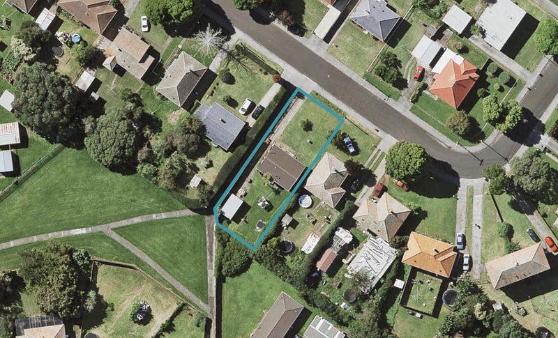 16 Ngarimu Road, Panmure, Auckland - Carousel 1