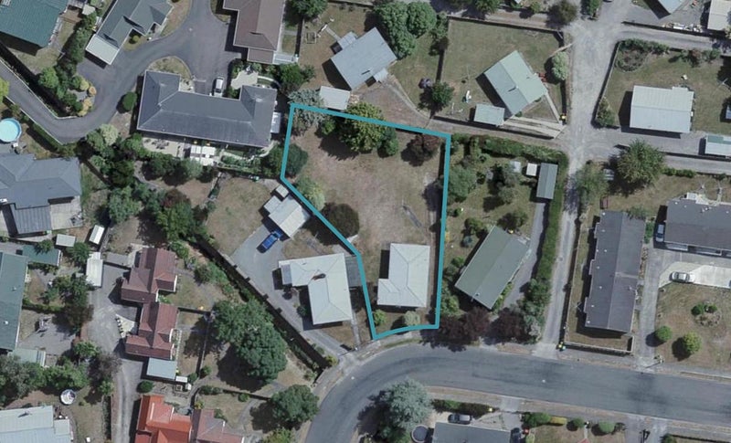 68 Montgomery Crescent, Lansdowne, Masterton - Carousel 1