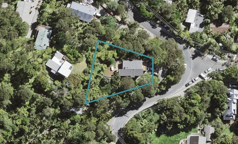 79 Laingholm Drive, Laingholm, Auckland - Carousel 1
