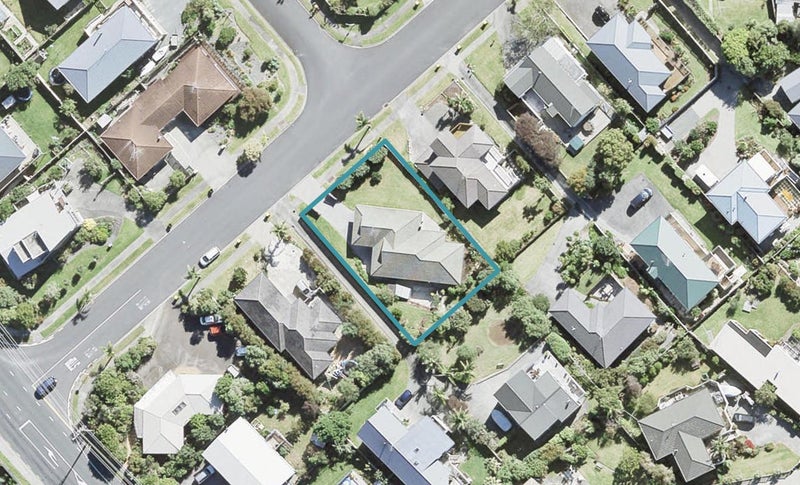 10 Governor Grey Road, Snells Beach, Snells Beach - Carousel 1