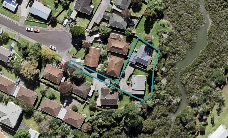 7 Durrant Place, New Lynn, Auckland - Carousel 1