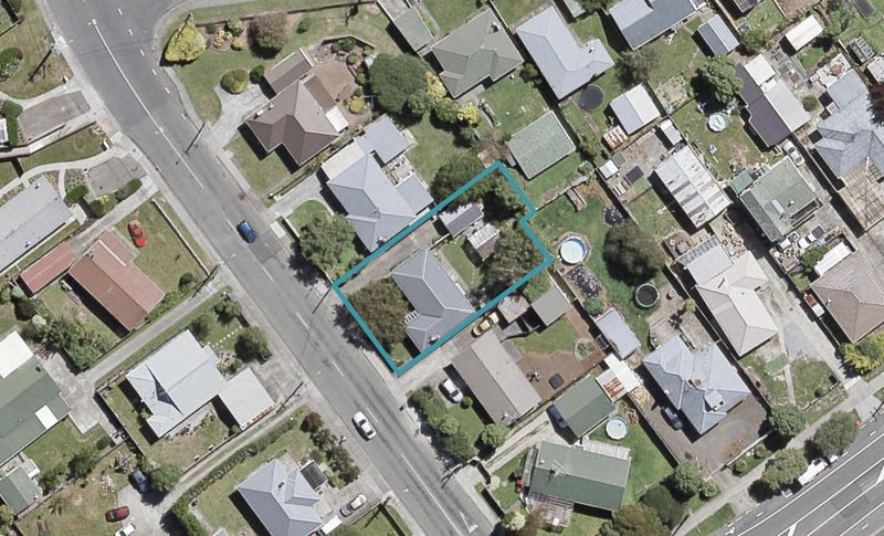 6 Totara Park Road, Clouston Park, Upper Hutt - Carousel 1