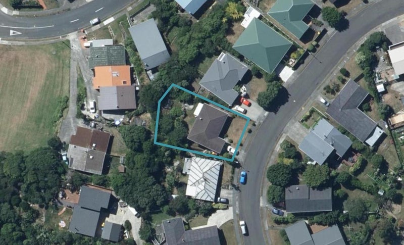 12 Annan Grove, Papakowhai, Porirua - Carousel 1