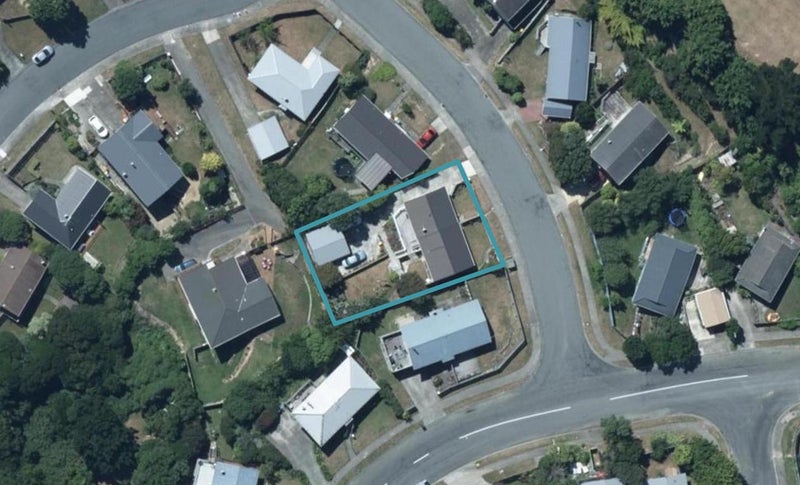 3 The Bollard, Whitby, Porirua - Carousel 1