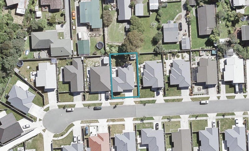 24 Poppy Watts Grove, Stokes Valley, Lower Hutt - Carousel 1