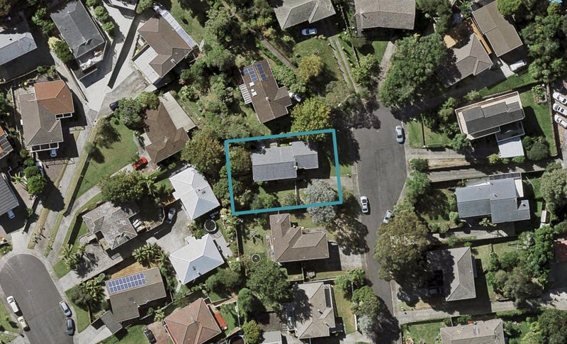 12 Kerria Place, Sunnynook, Auckland - Carousel 1