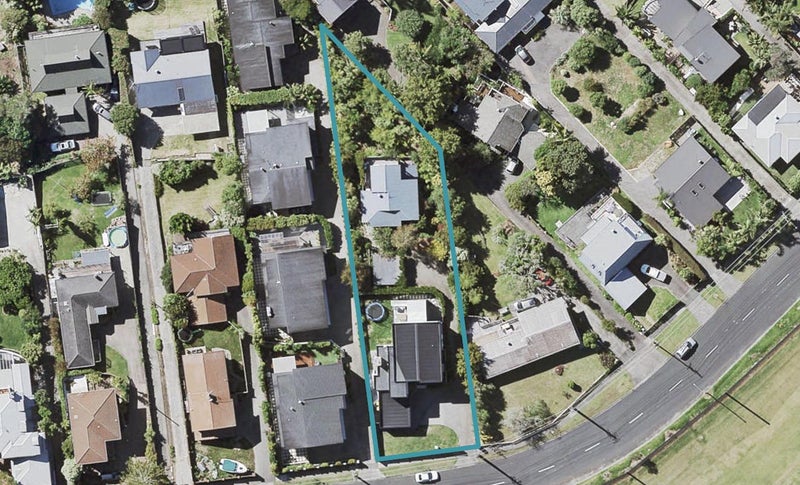 2/129 Kowhai Road, Mairangi Bay, Auckland - Carousel 1