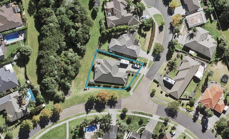 2 Samuel Cross Place, Greenhithe, Auckland - Carousel 1