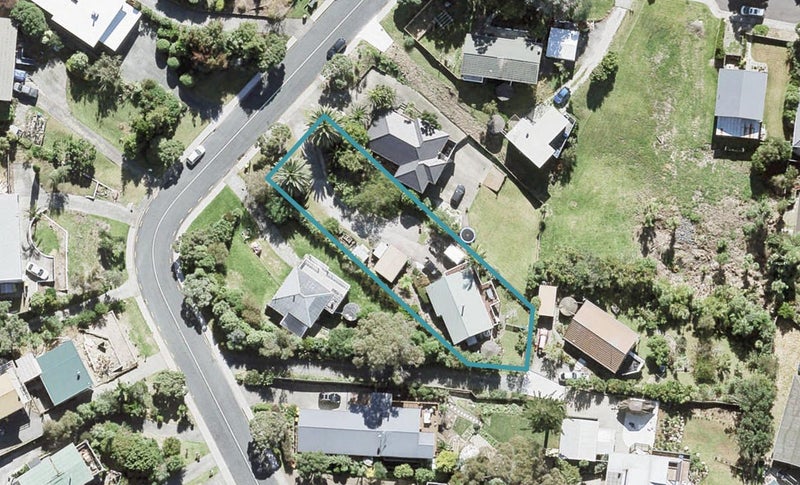 40 Everard Avenue, Army Bay, Whangaparaoa - Carousel 1