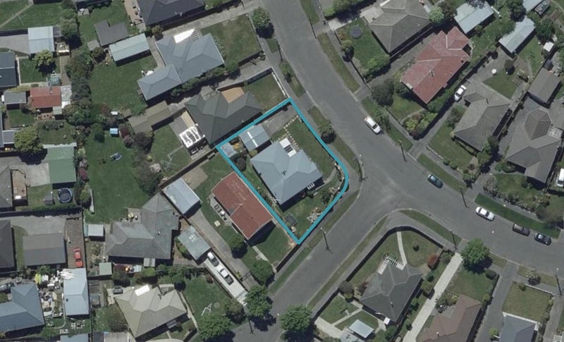 19 Vardon Crescent, Shirley, Christchurch - Carousel 1