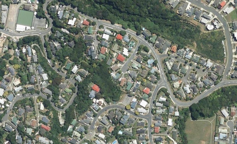 14 Mervyn Place, Plimmerton, Porirua - Carousel 1