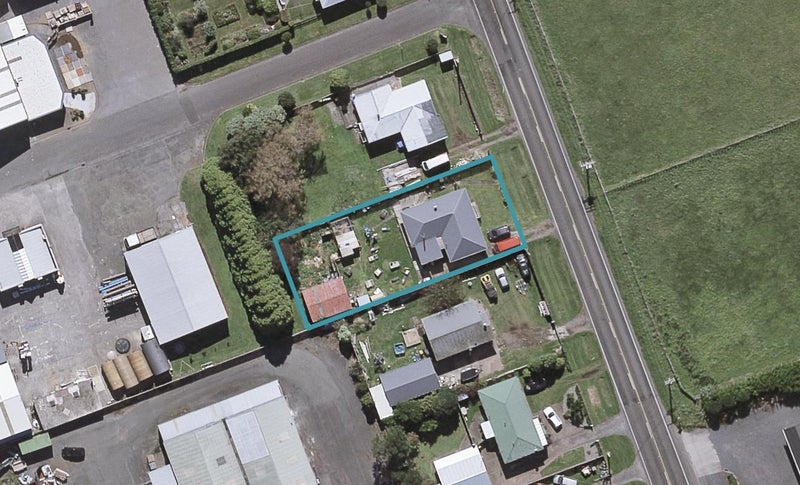 46 Egmont Road, Waiwhakaiho, New Plymouth - Carousel 1