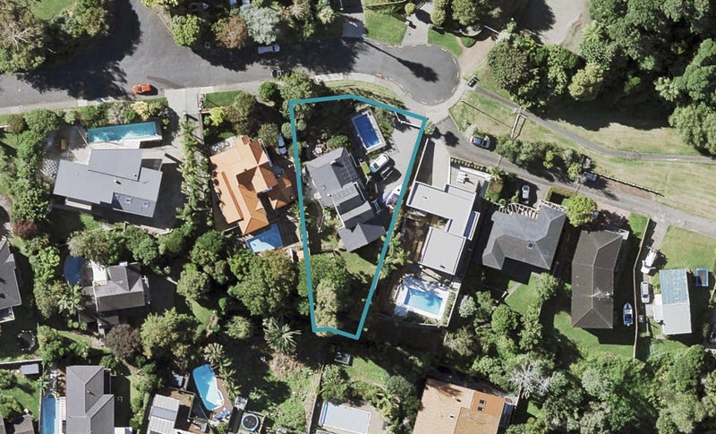 11A Page Point, Mellons Bay, Auckland - Carousel 1