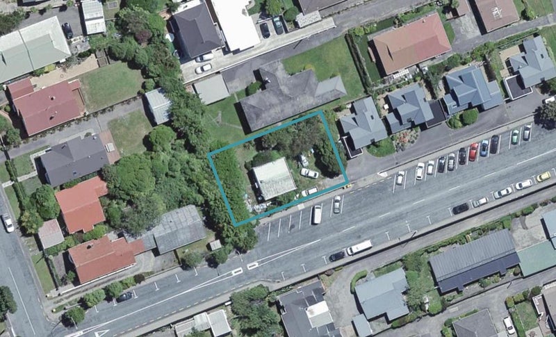 10 Samuel Parnell Road, Karori, Wellington - Carousel 1