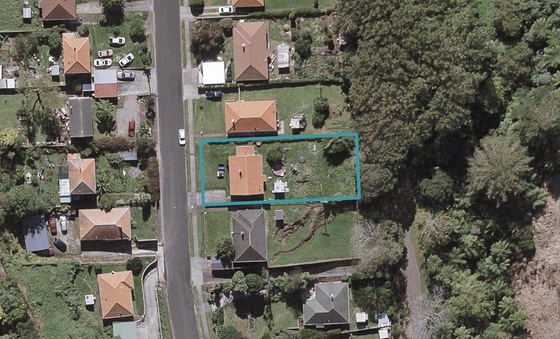 27 Glenpark Avenue, Frankleigh Park, New Plymouth - Carousel 1