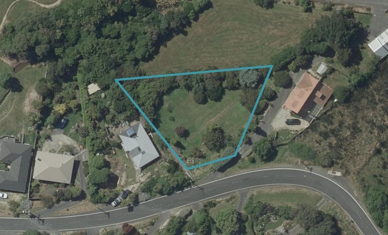 15 Castlewood Road, Company Bay, Dunedin - Carousel 1