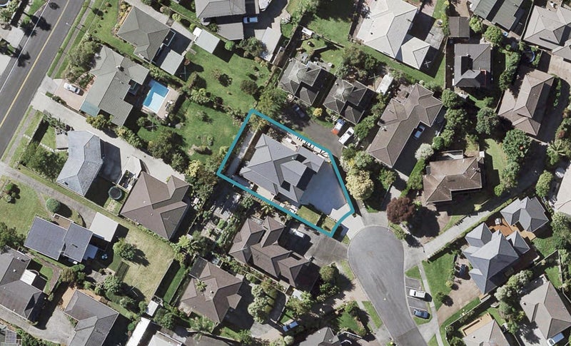 26 Kells Place, Botany Downs, Auckland - Carousel 1
