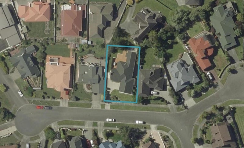 28 Kilkenny Place, Fitzherbert, Palmerston North - Carousel 1