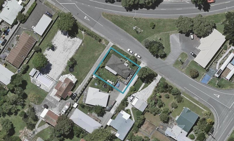 24A Rimutaka Street, Paraparaumu - Carousel 1