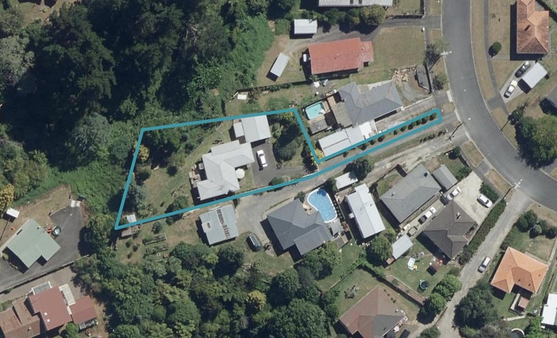 20 Pollen Crescent, Melville, Hamilton - Carousel 1