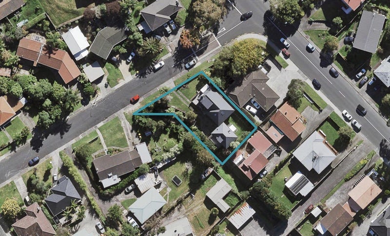 87 Marlborough Avenue, Glenfield, Auckland - Carousel 1