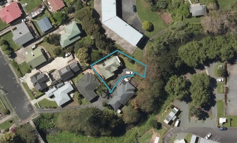 17C Bernard Street, Avenues, Whangarei - Carousel 1